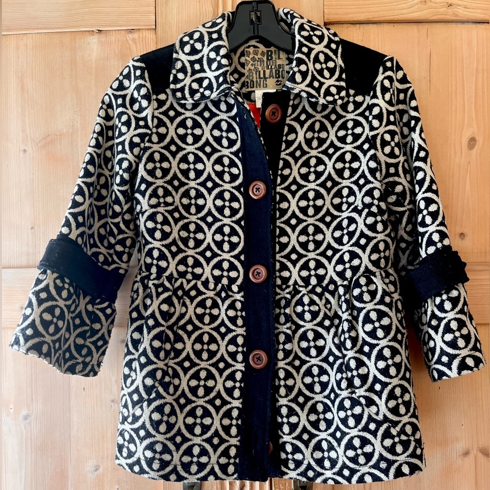 Vintage Billabong jacket w/ orange lining. Size S